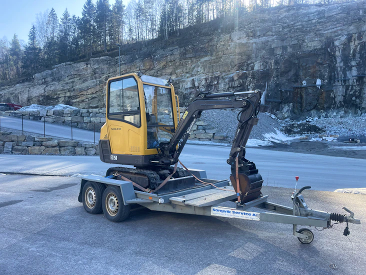 Volvo 1,5 tonns minigraver leies ut