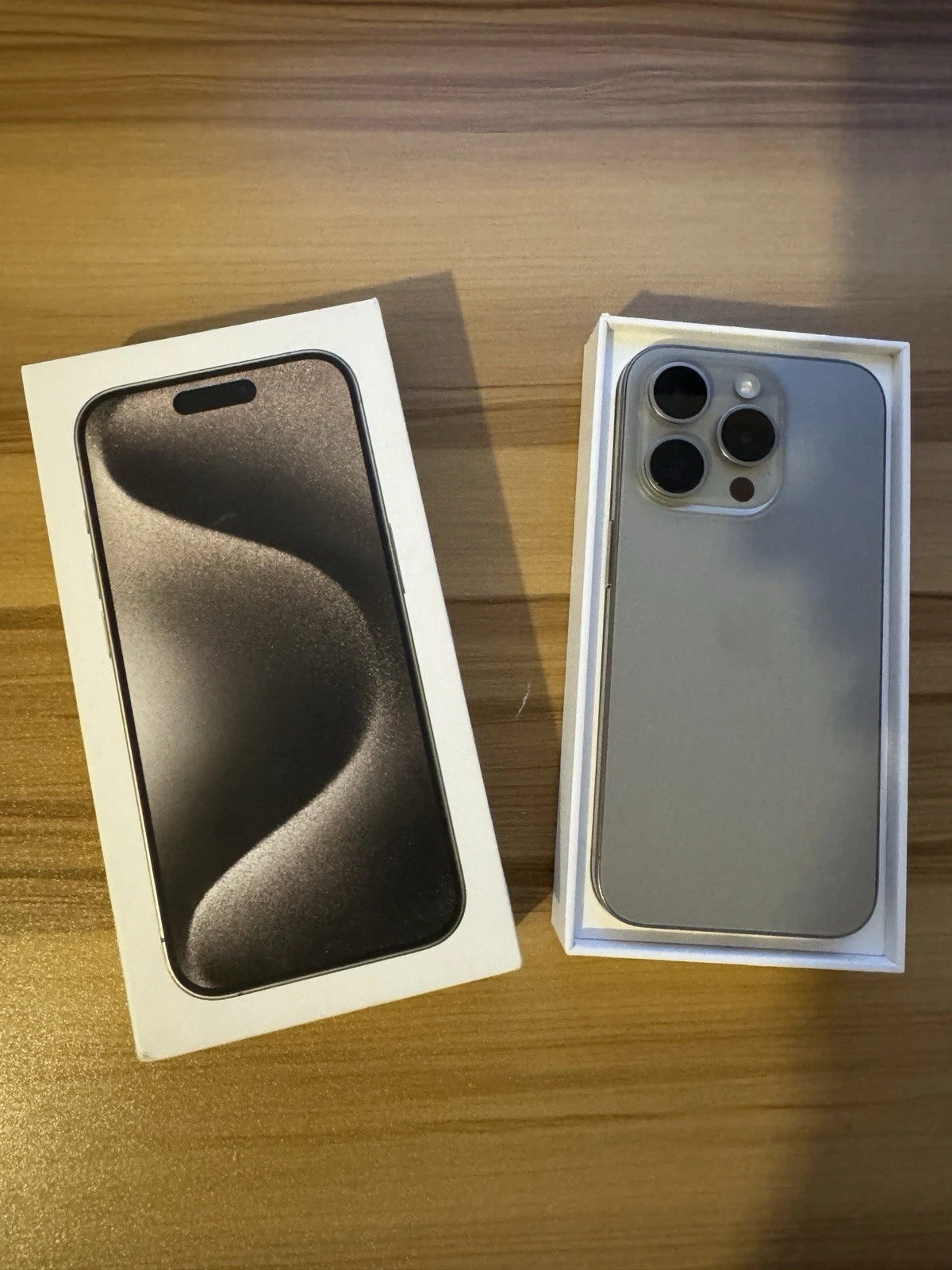 Apple iphone 15 pro  -  video photo camera with case and screen protector - london