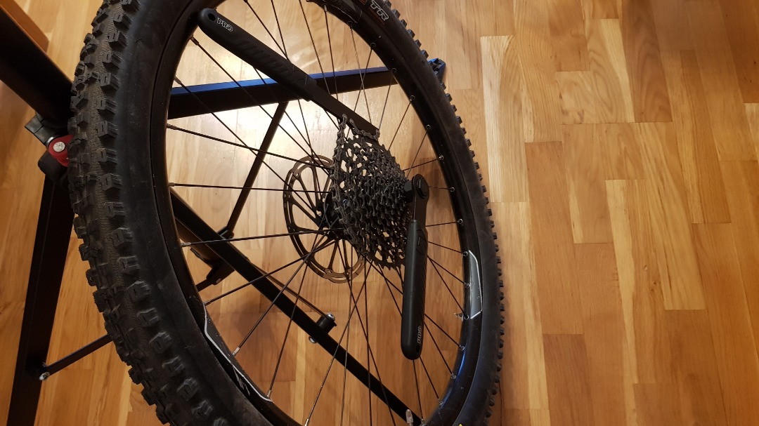 Kassetavdragare och kedjepiska