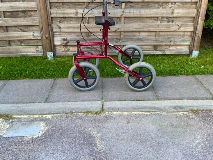 Rullator med stora hjul