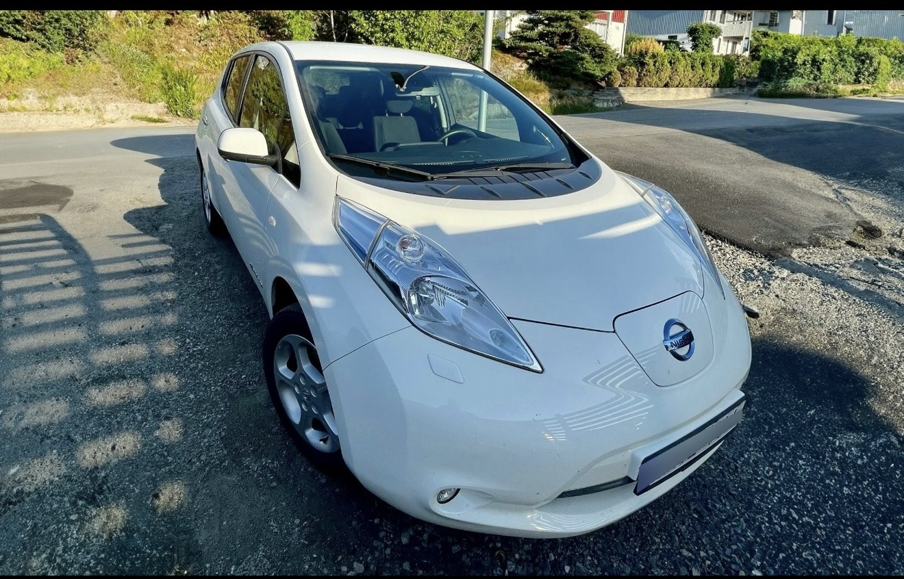 Nissan leaf – smidig elbil, billig i drift, perfekt för vardag & utflykt