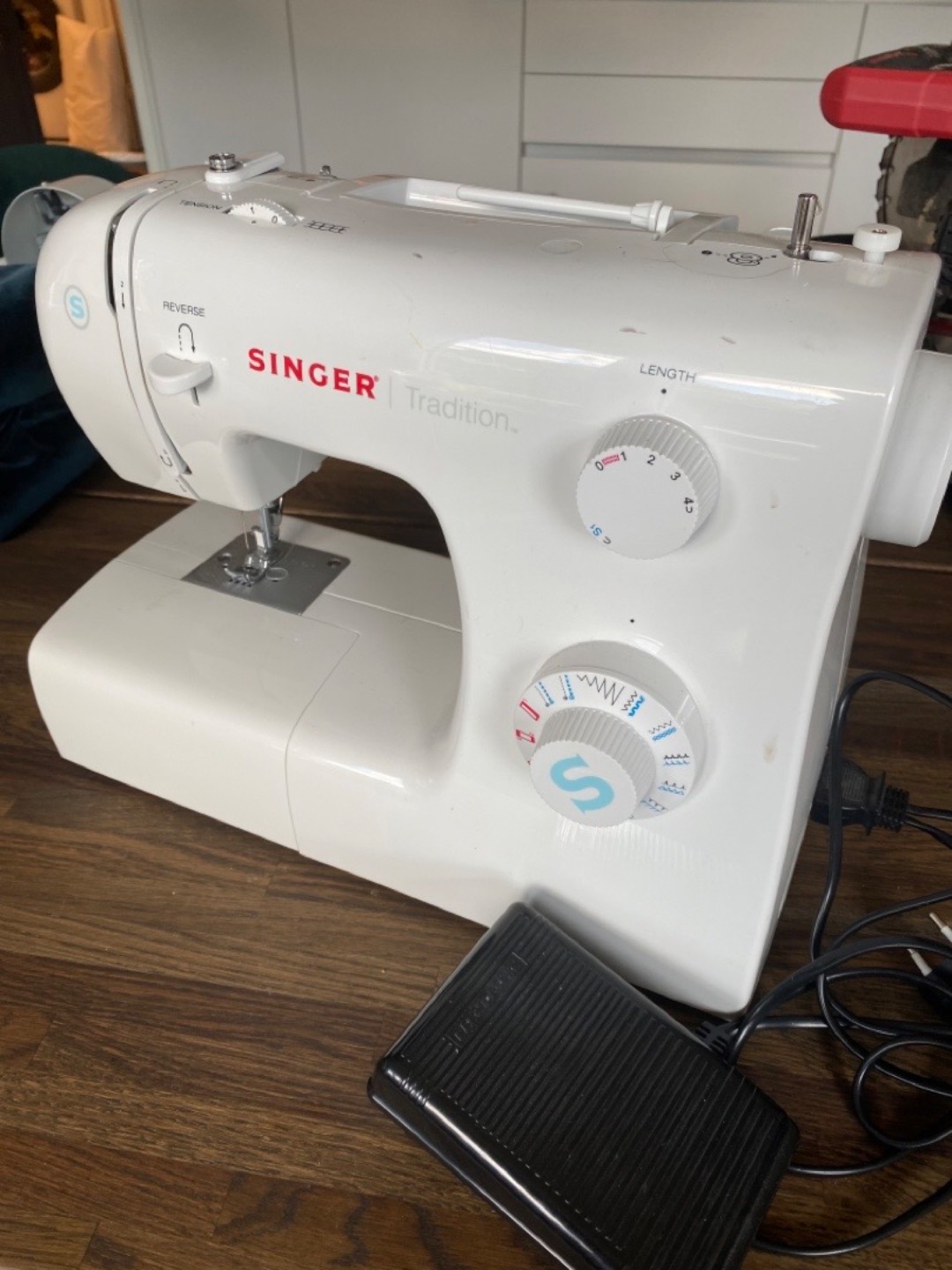 Singer tradition 2259