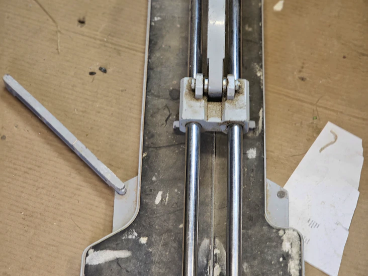 Large 600mm tile ..big clinker