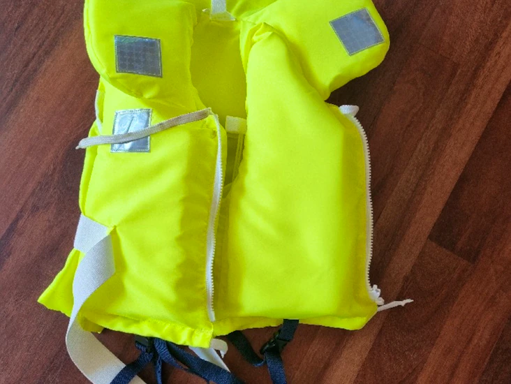 Flytevest til barn 15-30kg