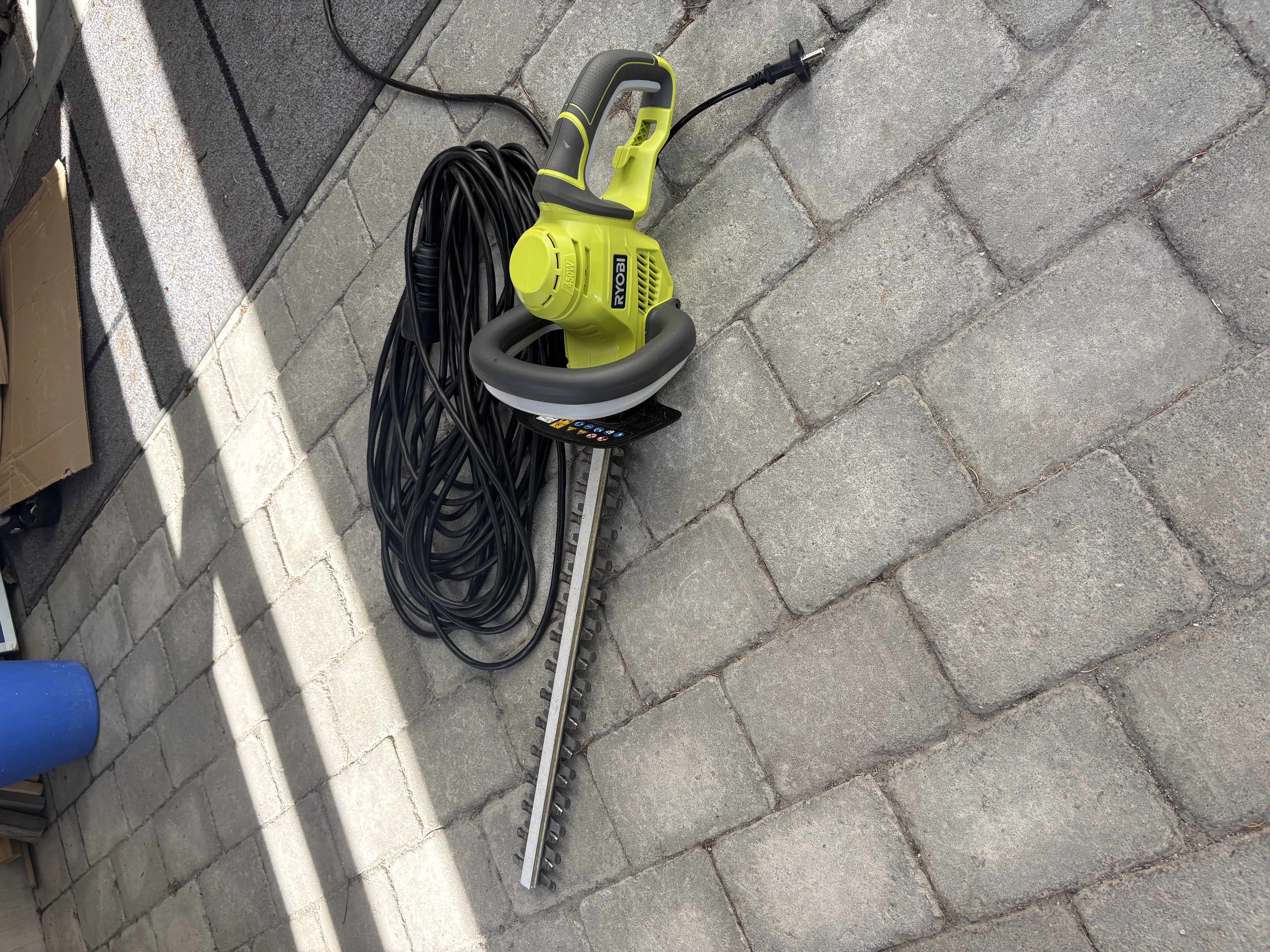 Eldriven häcksax