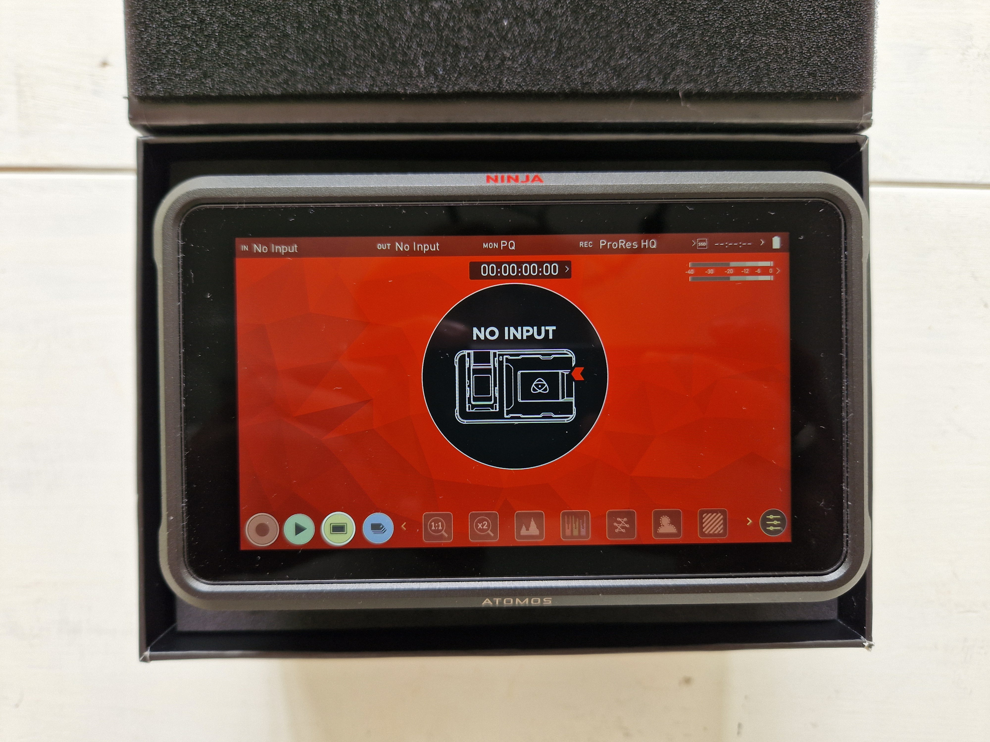 Atomos ninja v monitor 