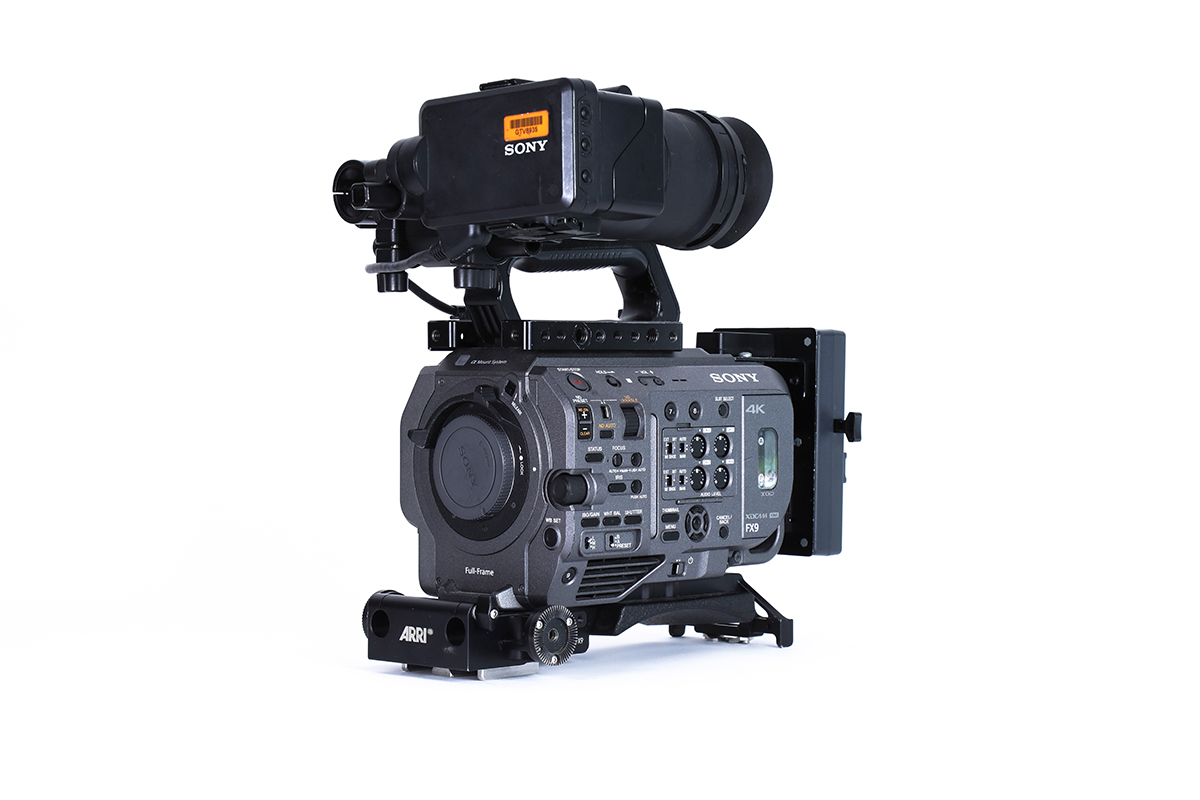 Sony fx9 kit w/shotgun mic + manfrotto tripod 504hd