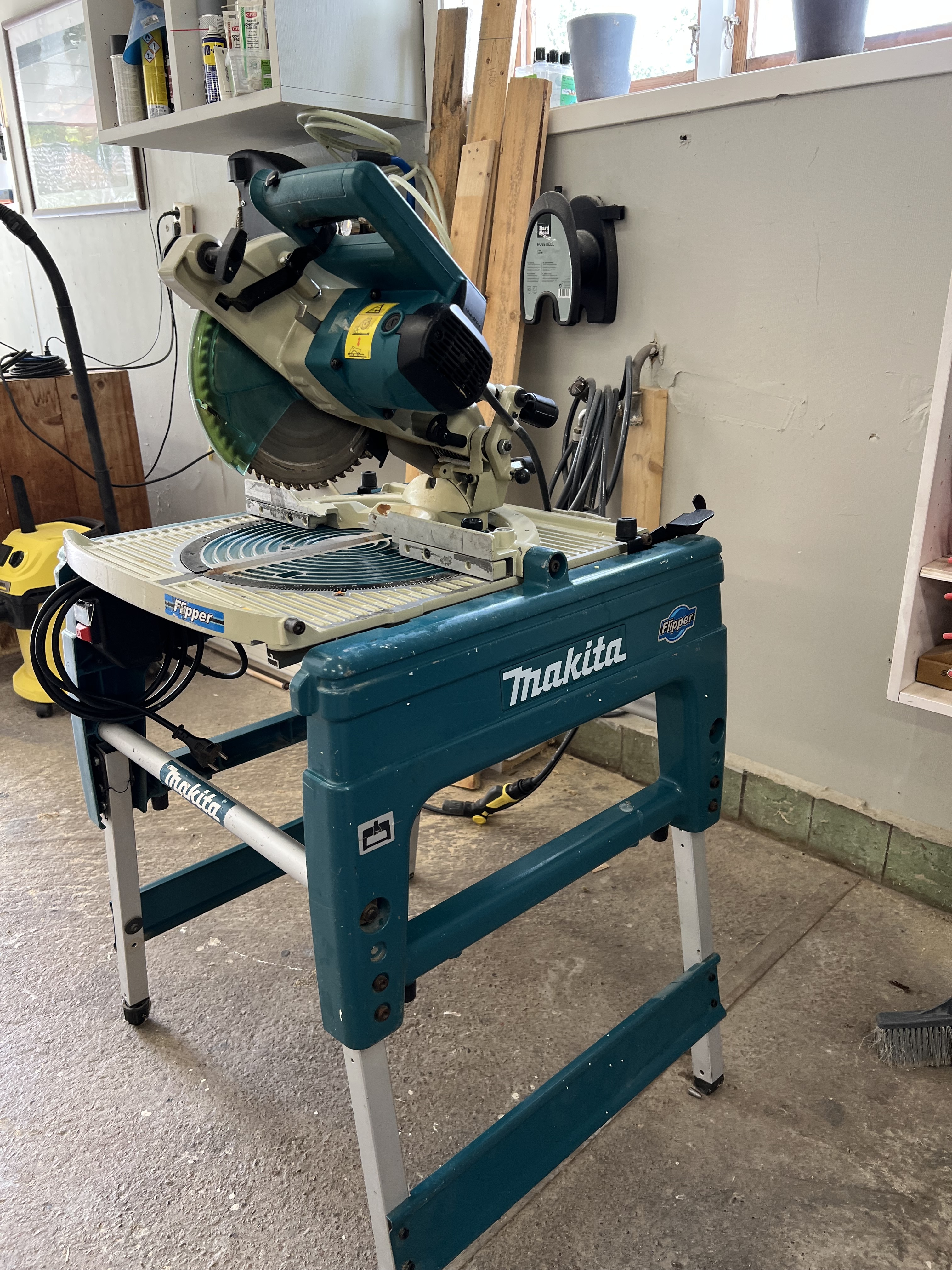 Makita lf1000 flipper 