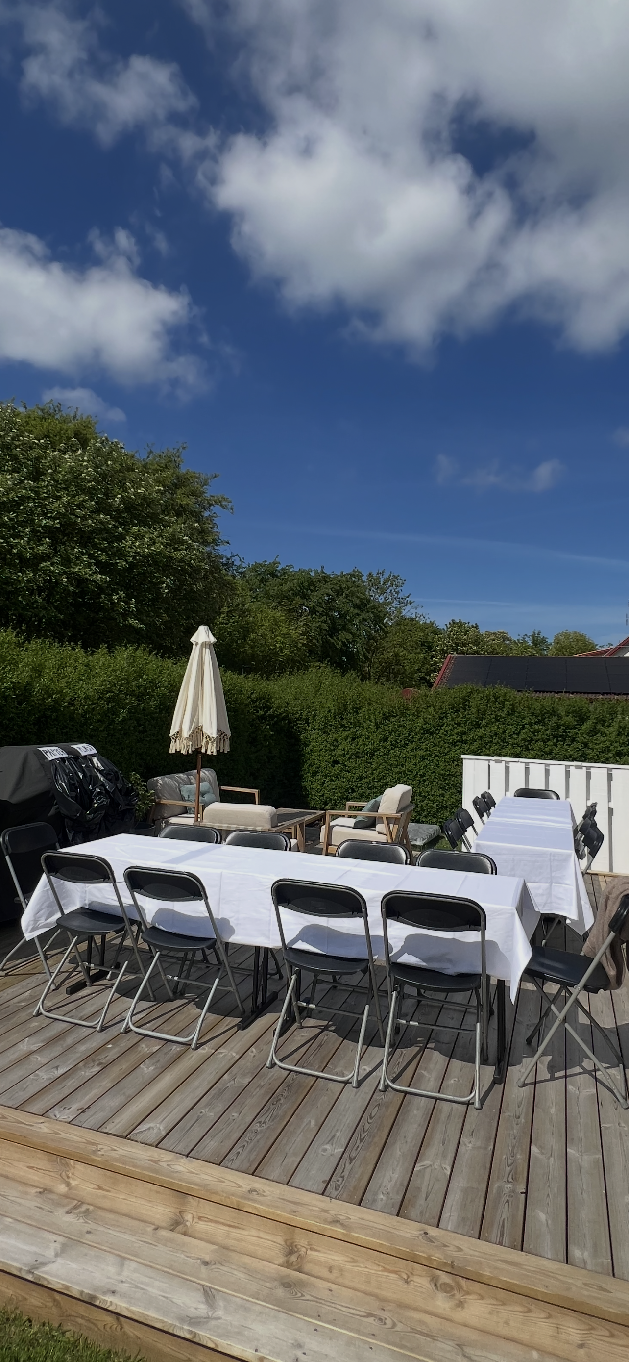 Ihopfällbara bord - perfekt för festen. 