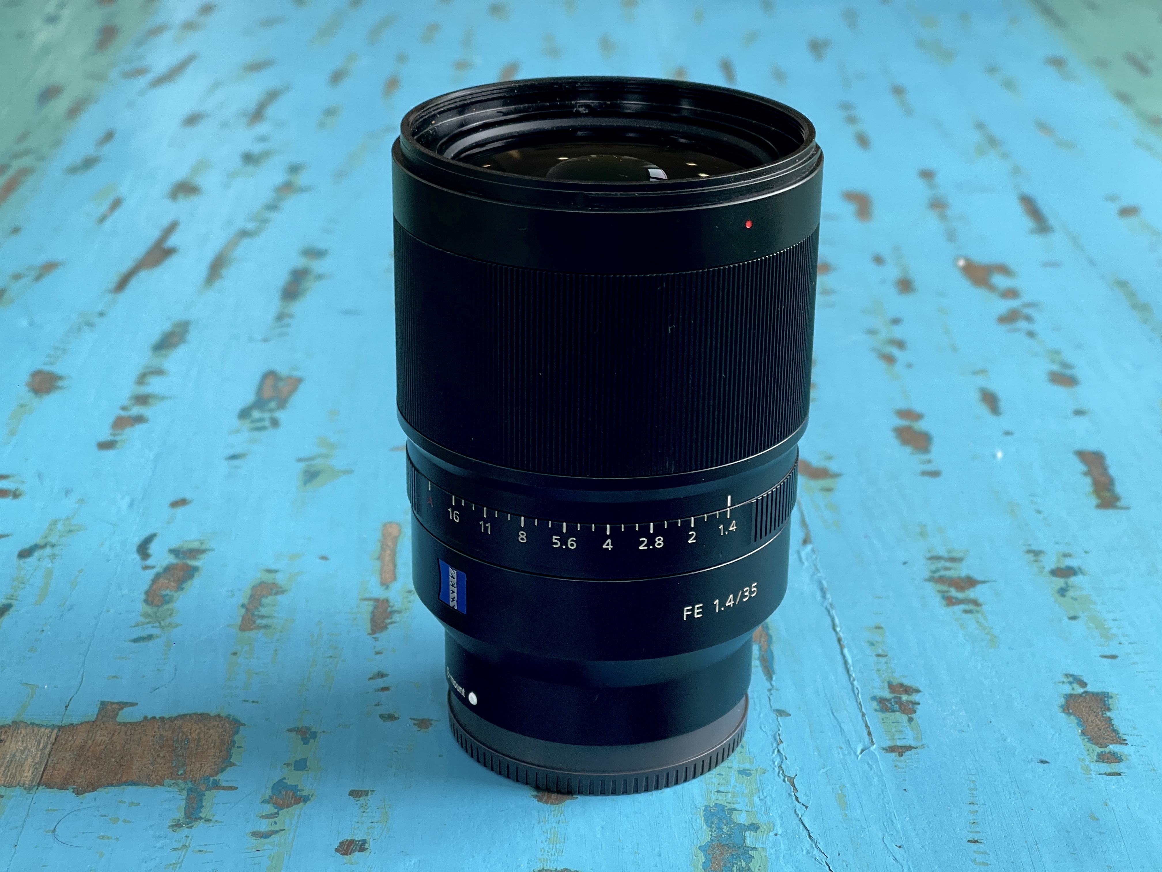 Zeiss distagon 35mm 1.4 sony e fit