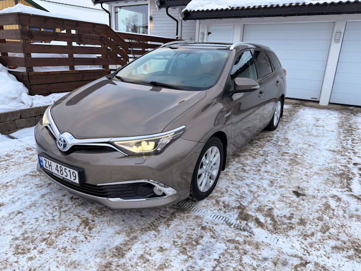 Toyota auris
