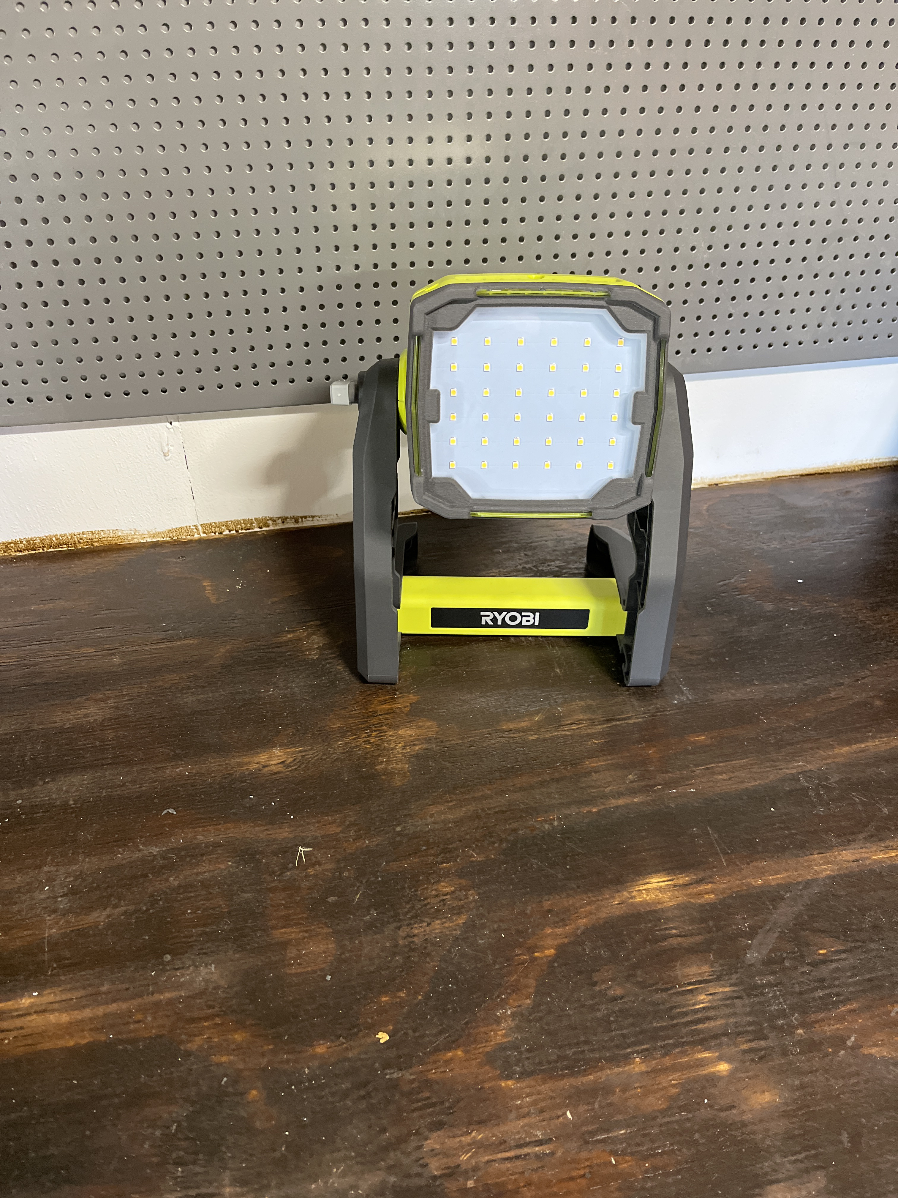 Ryobi arbeidslampe