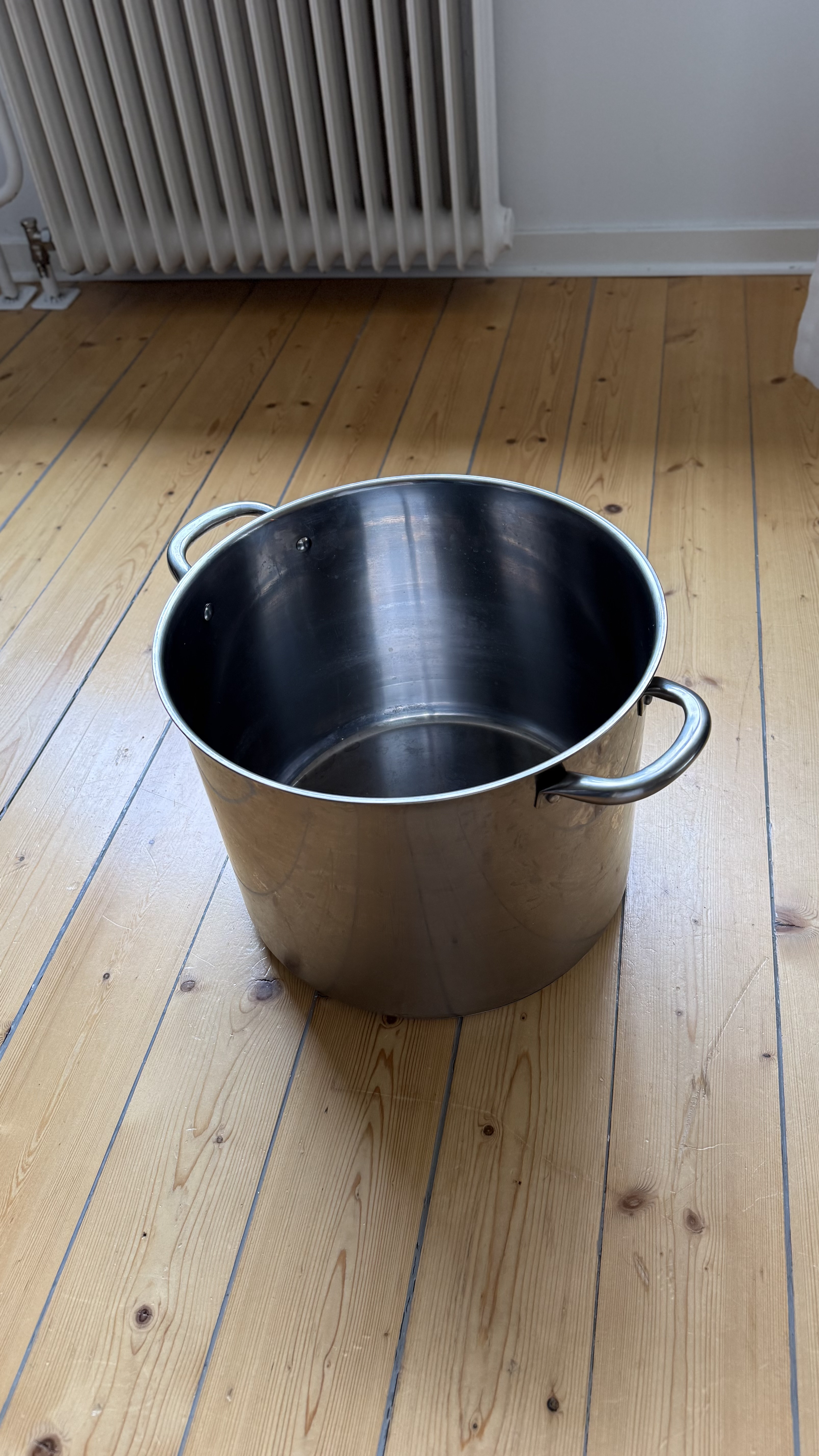 Rostfri kastrull/gryta 15 liter