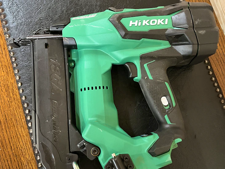 Batteridriven dyckertpistol hikoki