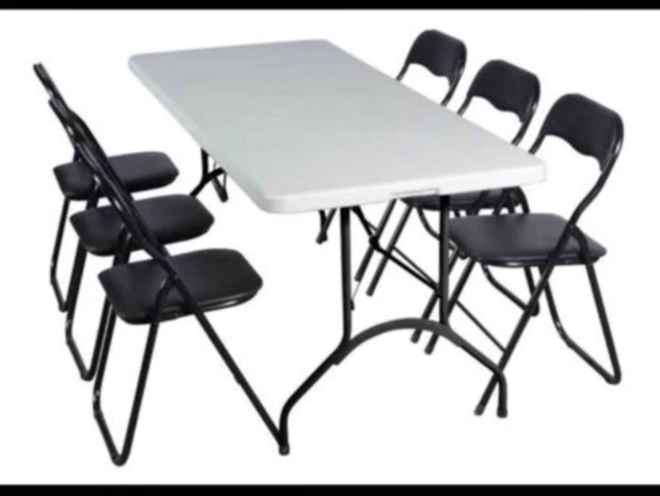Bord och stolar fällbara 18 personer