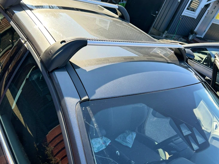 Takräcken ford focus 2018 (för bil utan rails)