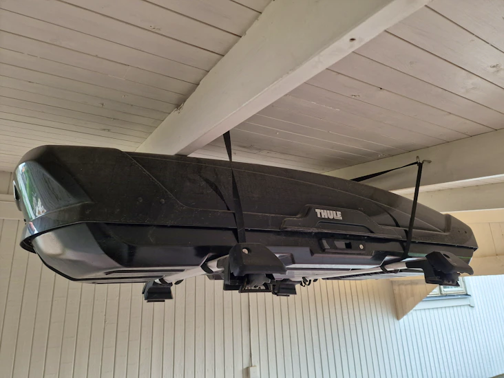 Thule takbox med takräcke
