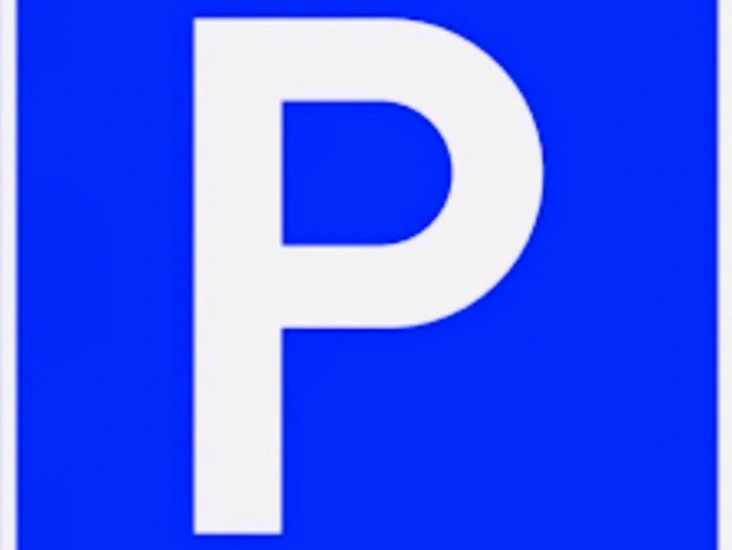 2. utendørs parkering