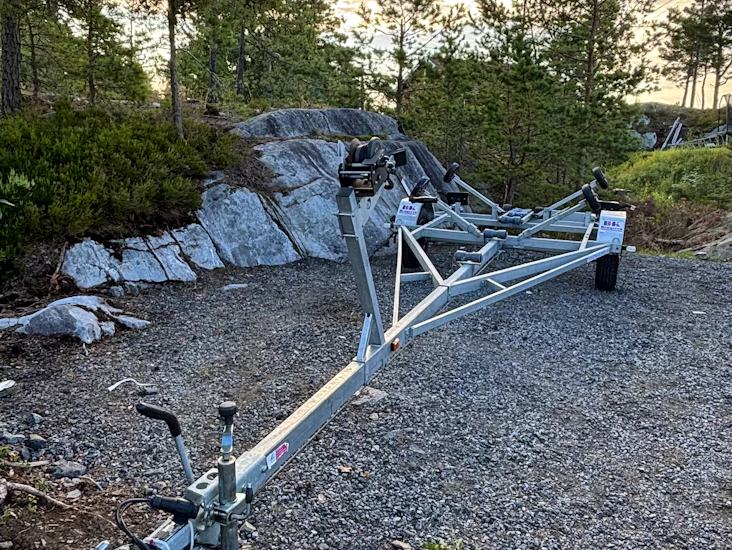 Bk henger’n - max 22 fot - max båtvekt 1150kg