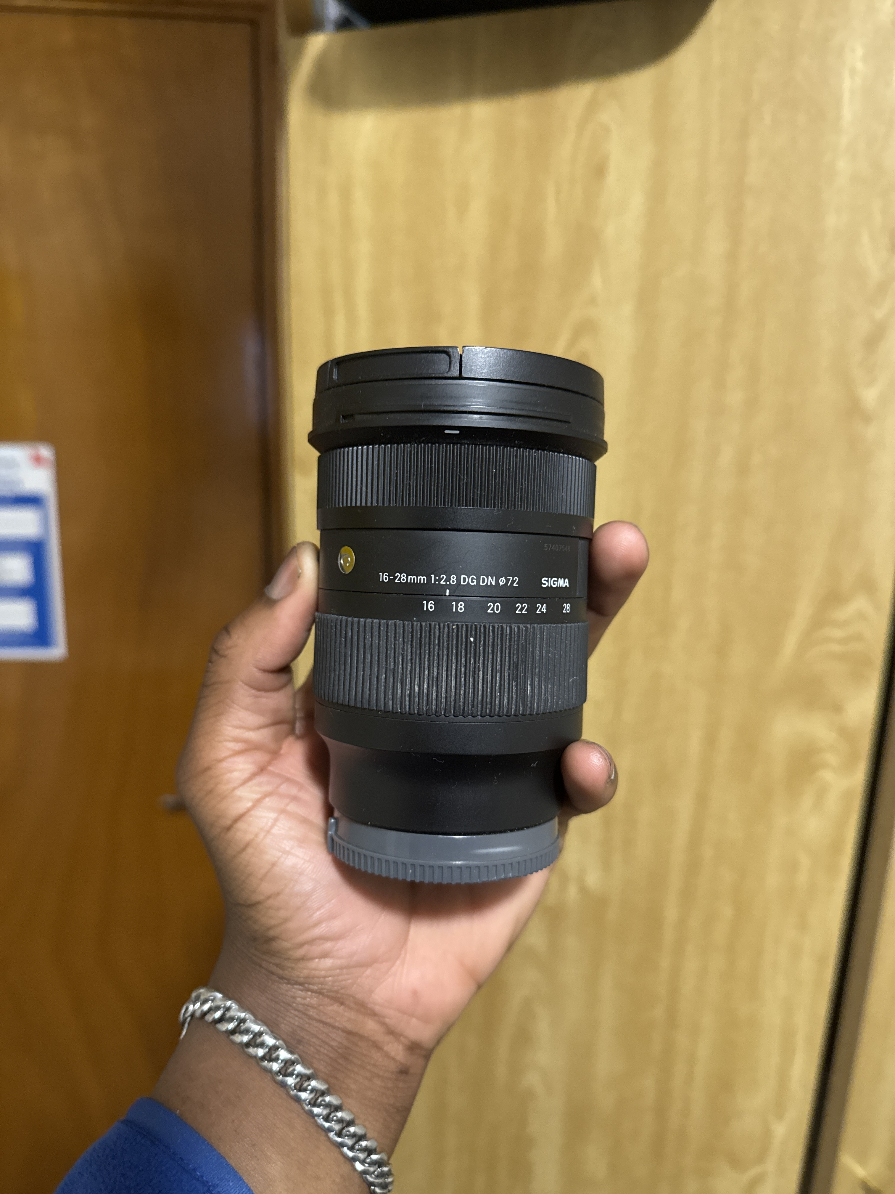 Sigma 16-28mm f2.8 lense e mount