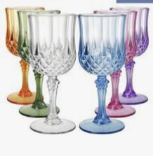 Transparent plastic wine glasses (good quality ) 12  available 