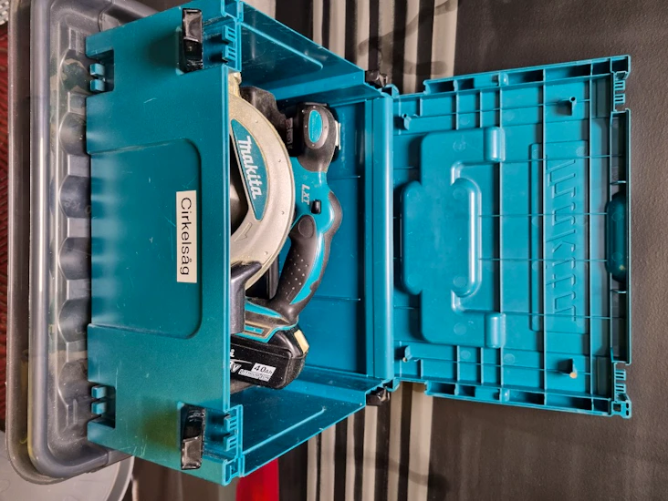 Makita batteridriven cirkelsåg