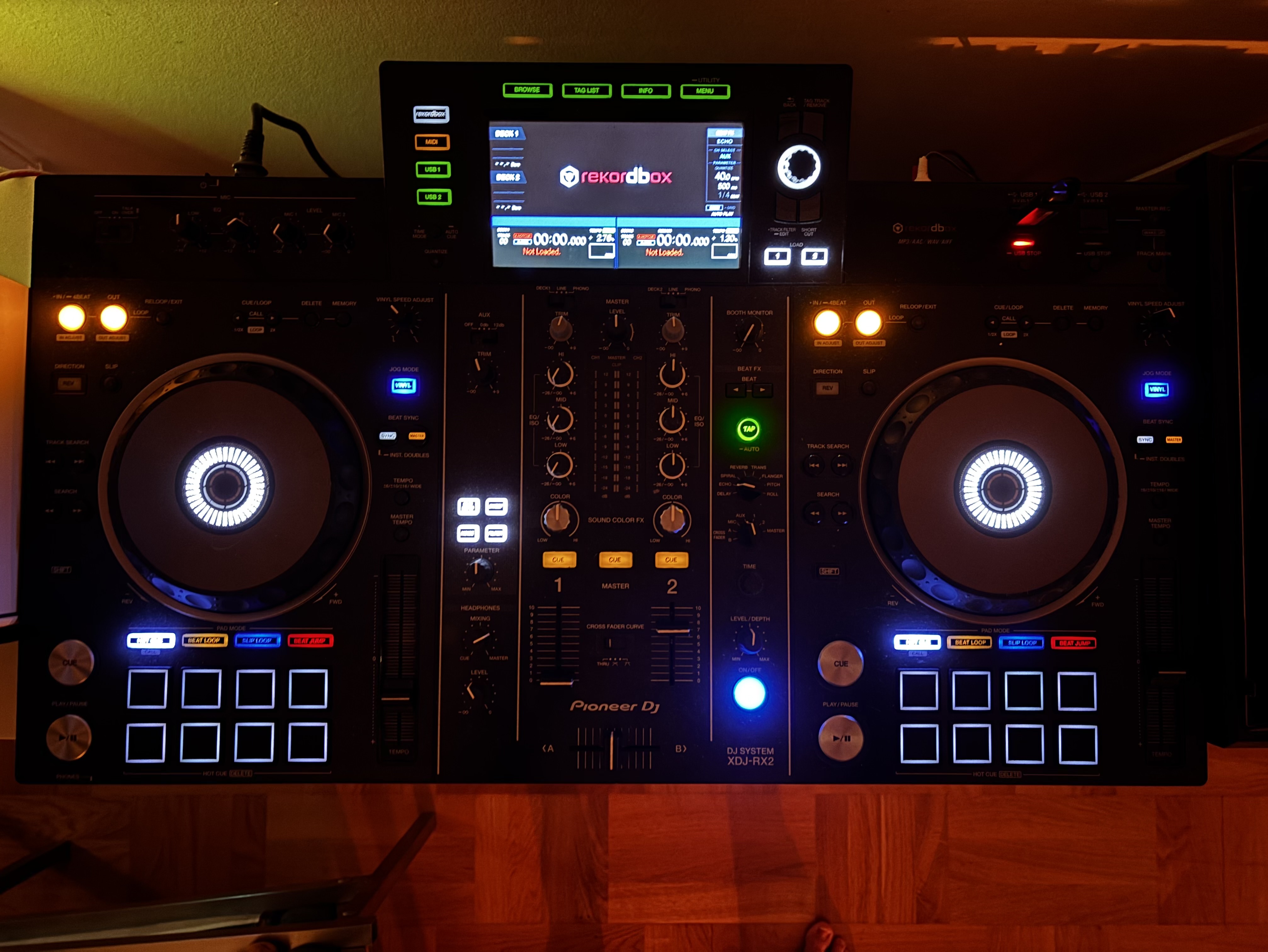 Pioneer xdj-rx2 + case