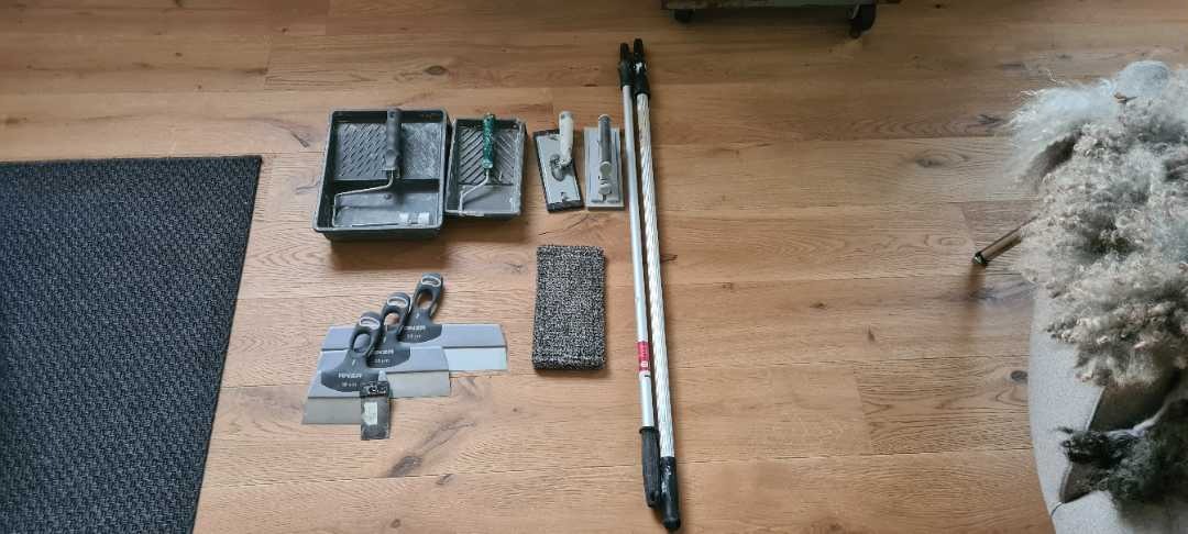 Spackel och målarkit