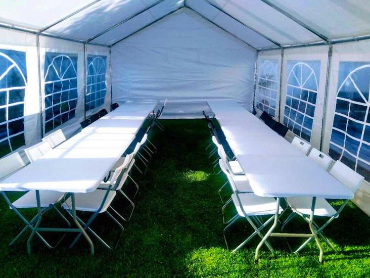 Bord & stolar (60 platser)