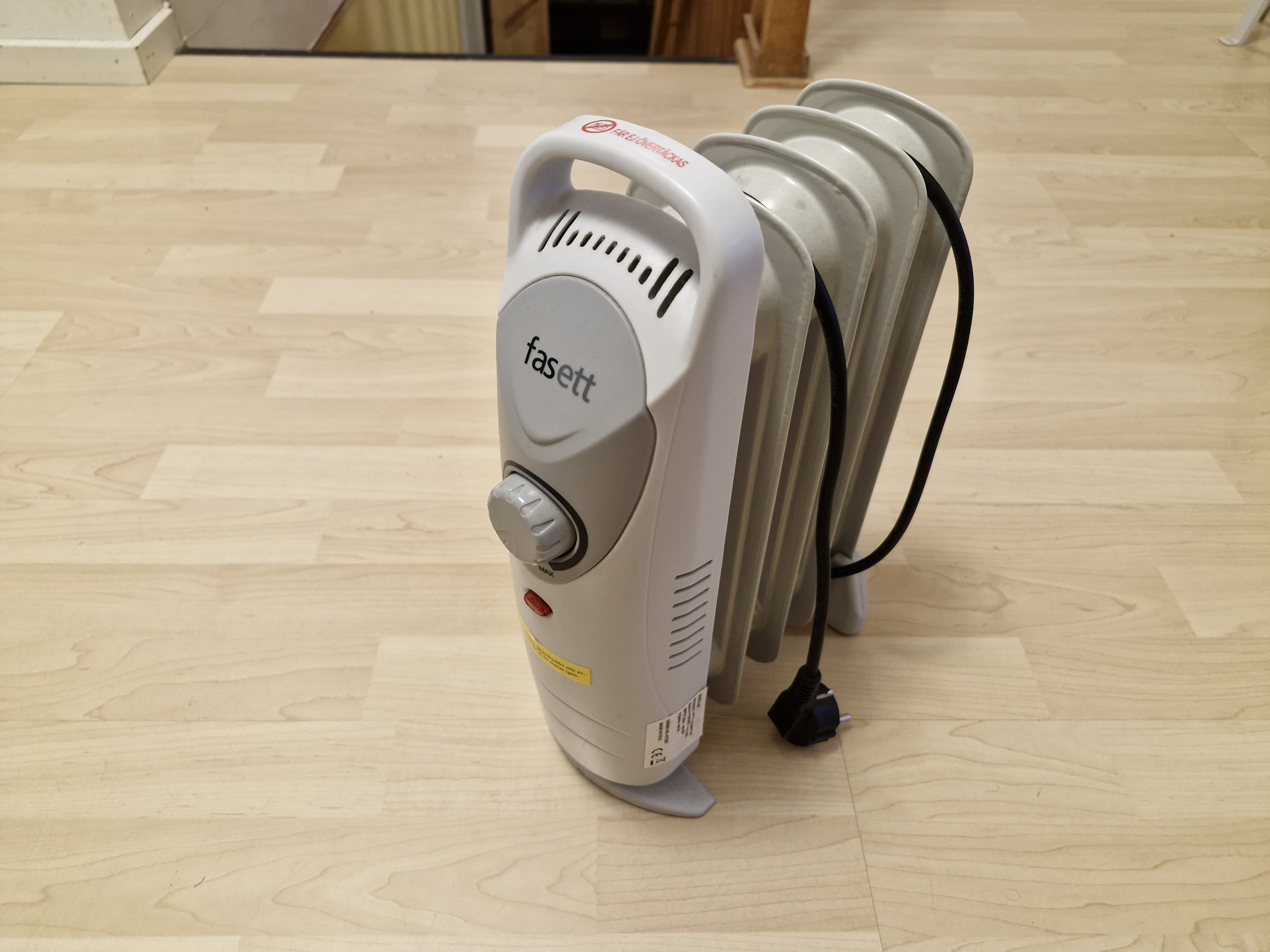 2 st golvelement 450 w, nummer 3 och 4 av 4 st likadana