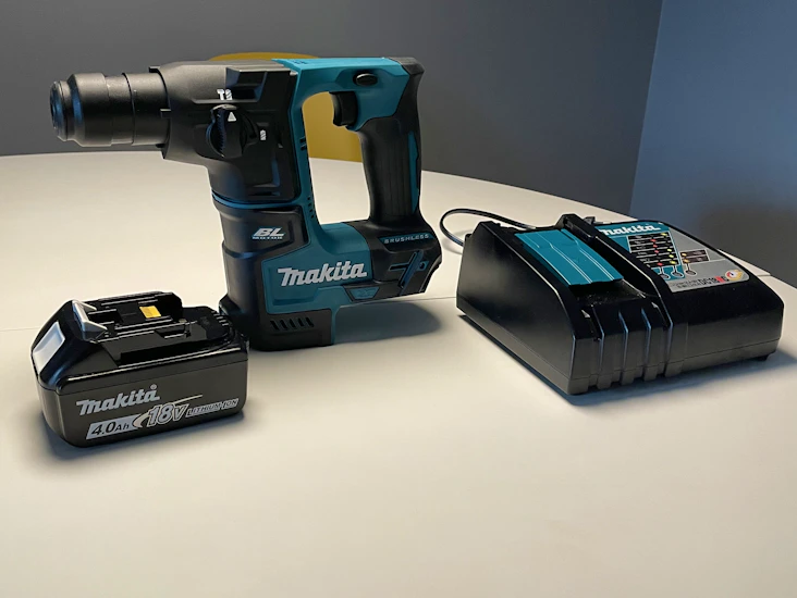 Makita batteridriven hammarborr
