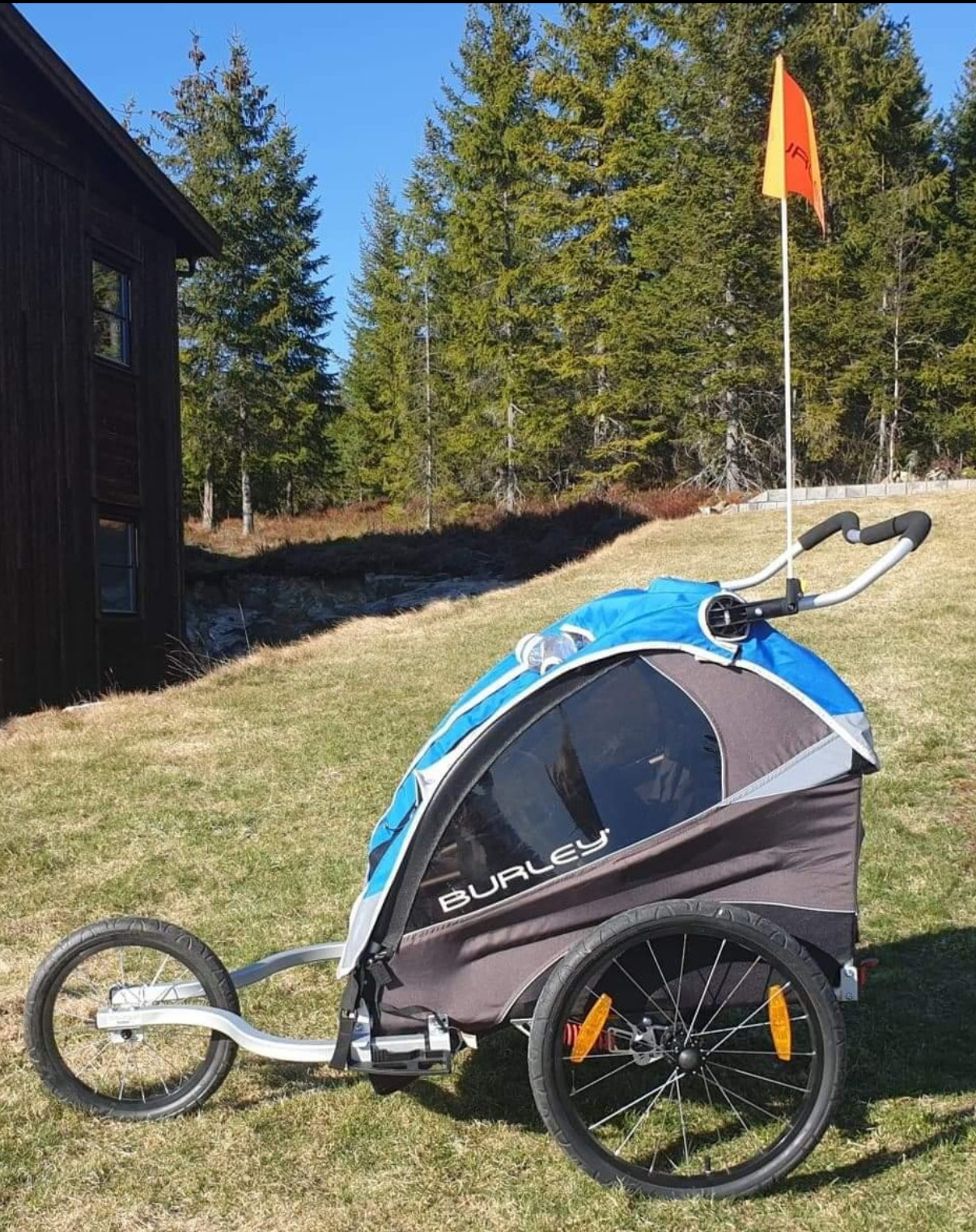 Burley d’lite deluxe 2019 – sykkelvogn med joggemodul til leie