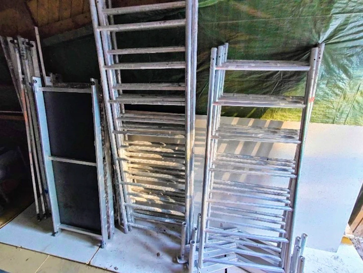 Alumiiniset rakennustelineet pyörillä