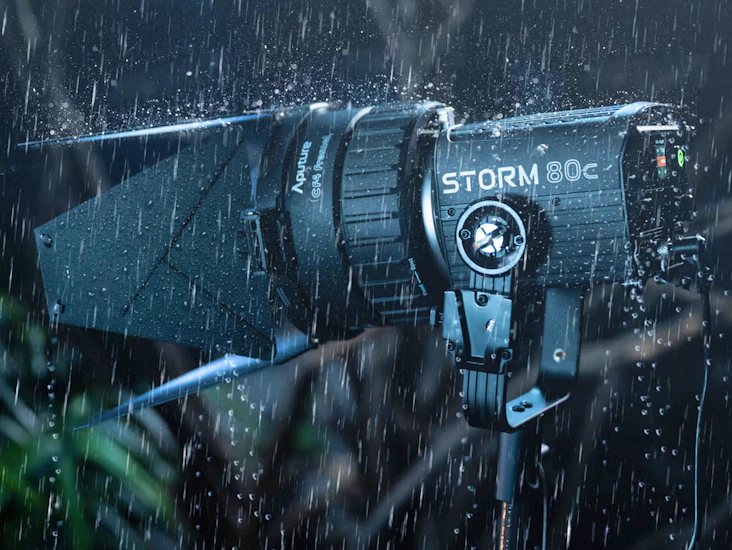 Aputure storm 80c with cf4 fresnel + barn doors