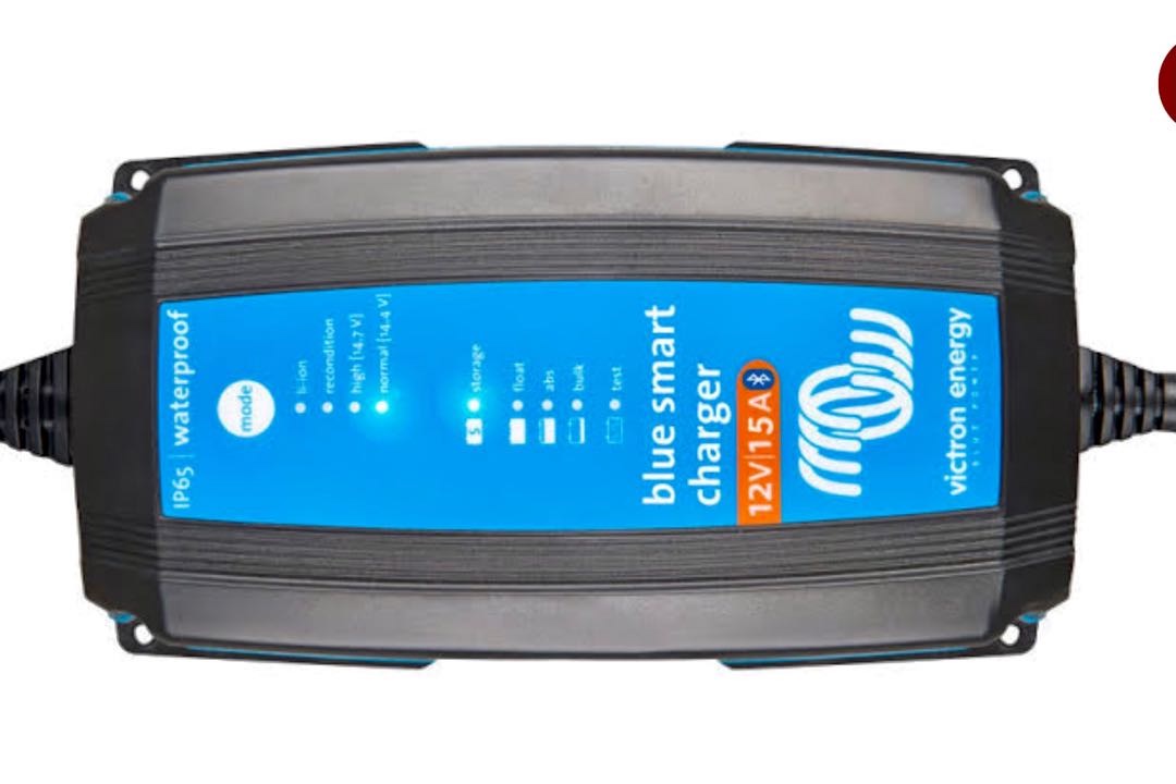 Batteriladdare bluetooth. ip65 tål utomhus 