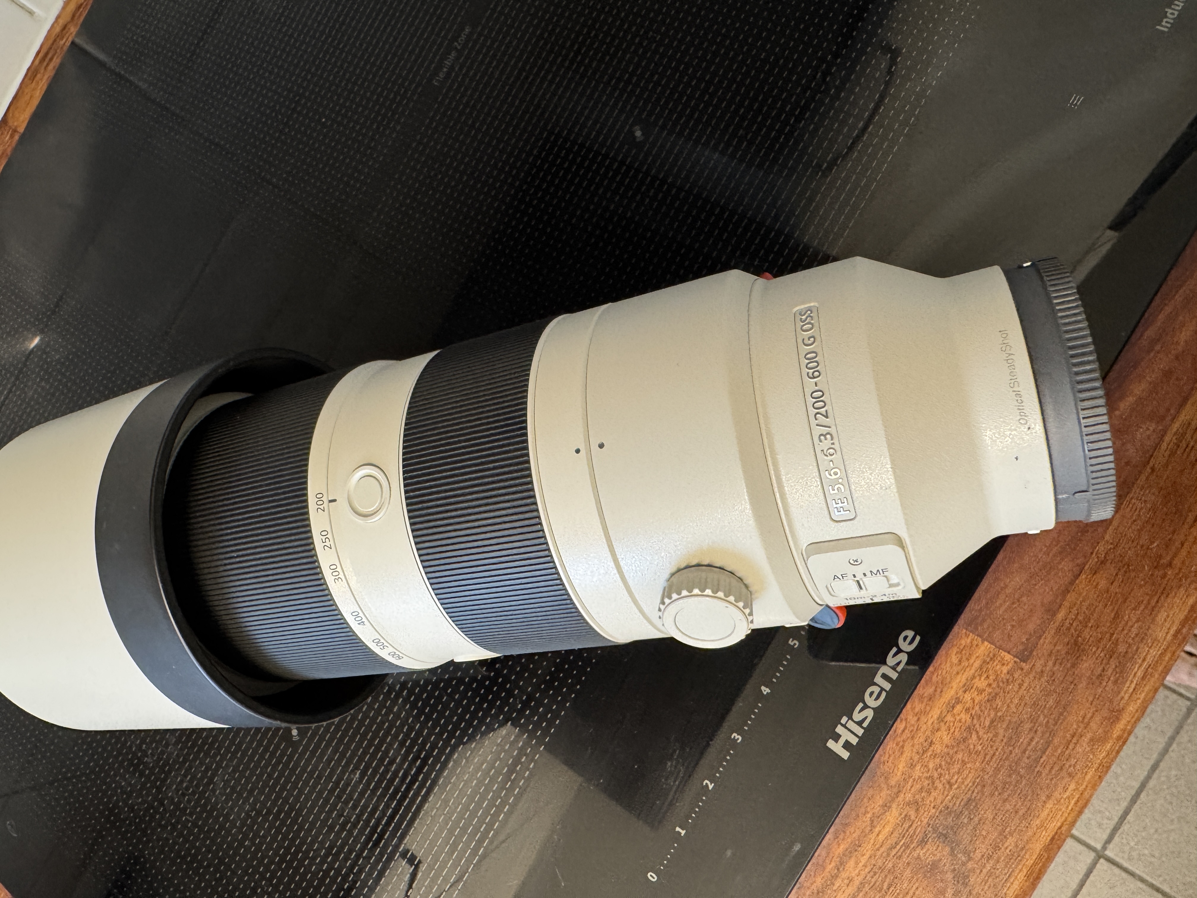 Sony g 200-600mm f5.6 - 6.3 telephoto lens