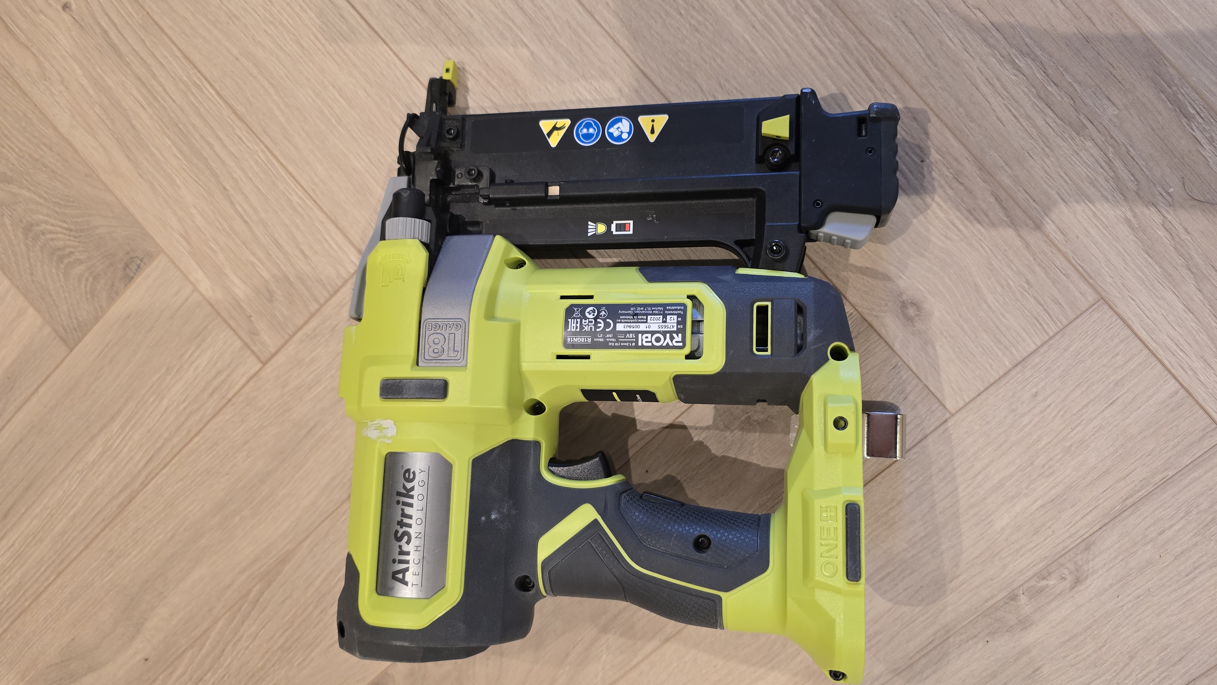 Ryobi spikerpistol