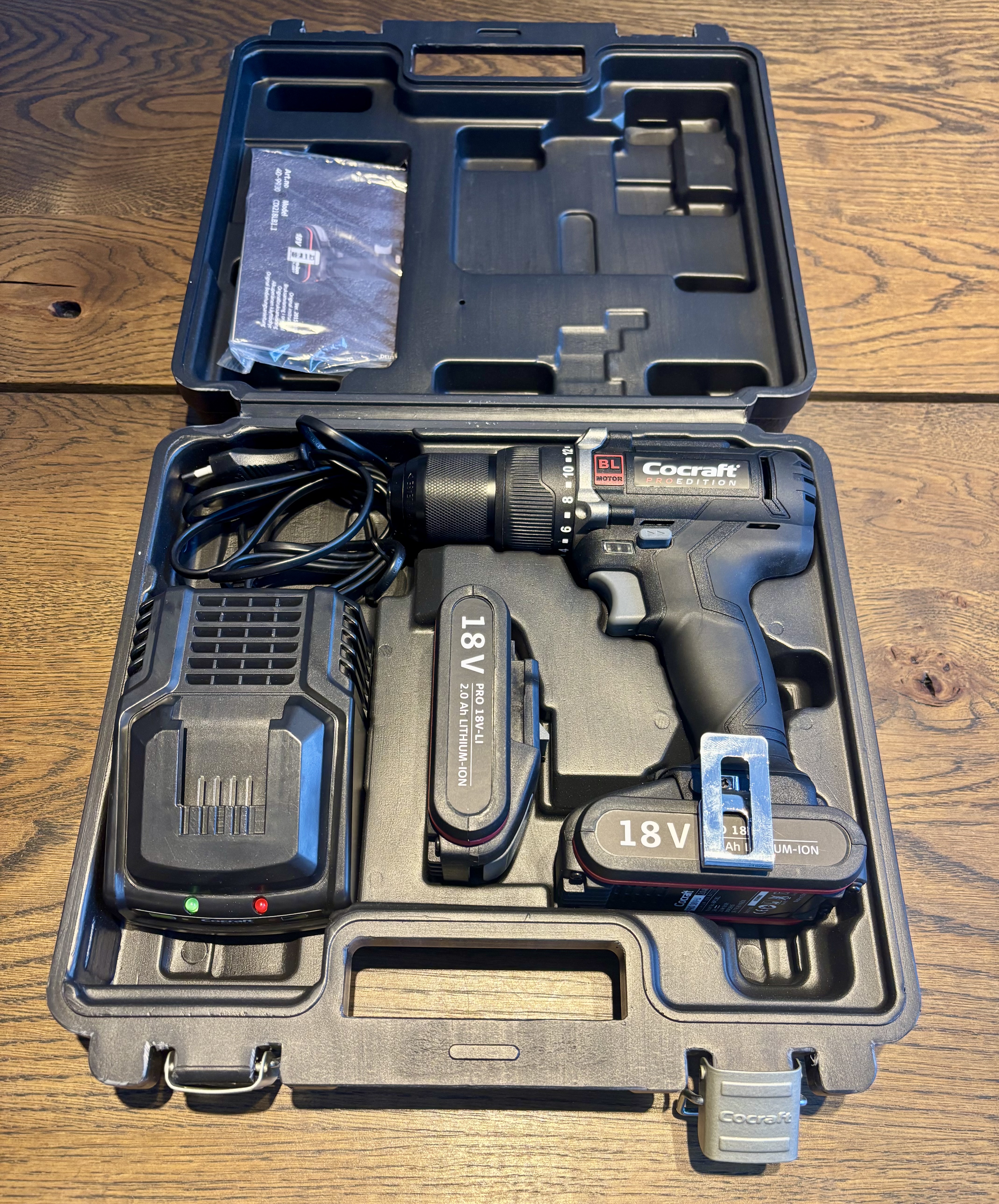 Skruvdragare 18v – komplett med borr & bits (2 batterier)