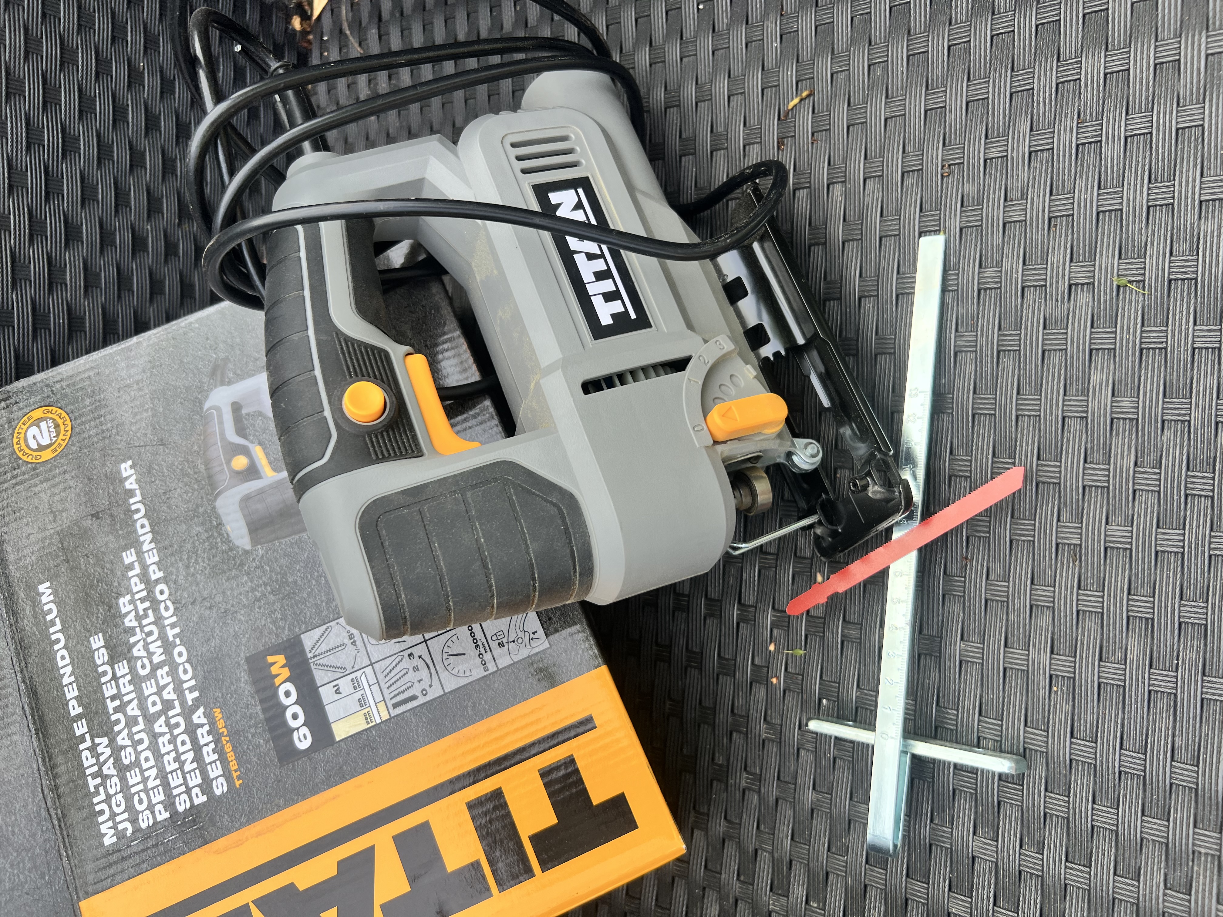 Titan jigsaw 600w 