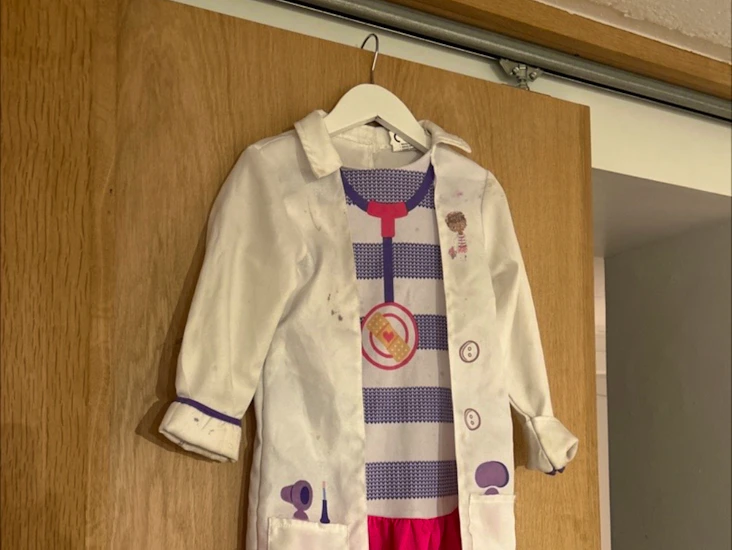 Doktorkjole til barn