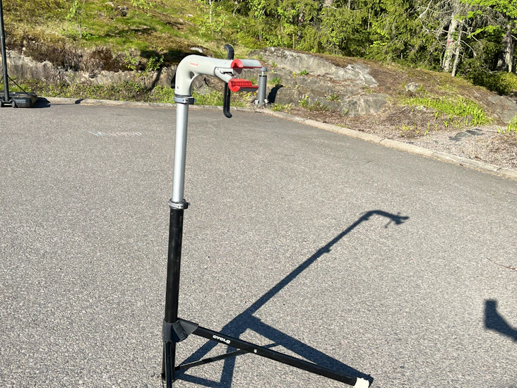 Polkupyörän huoltoteline