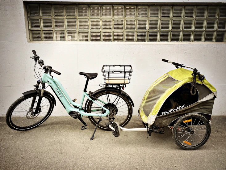 El-sykkel med tilhenger