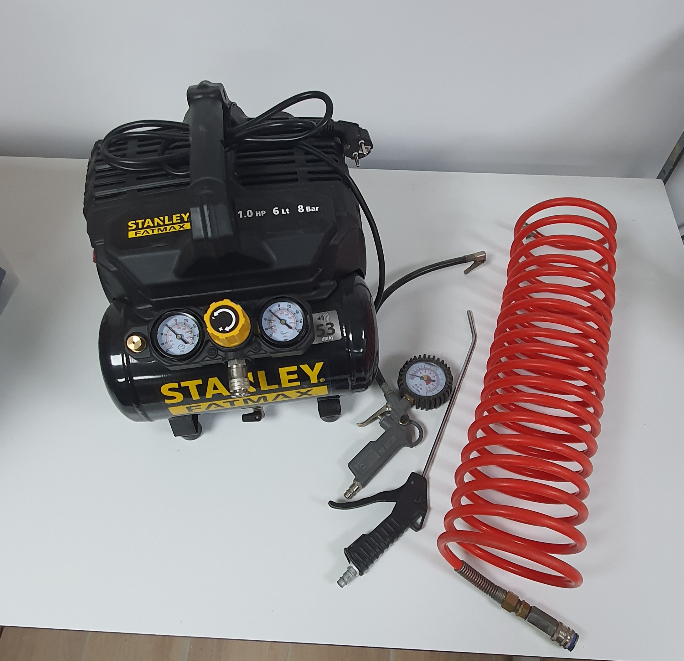 Stanley kompressor 8bar med tillbehör