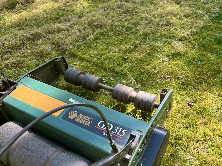 Mossrivare, gräsmatteluftare