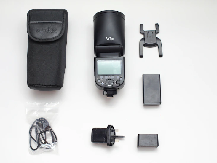 Godox v1 flash (canon) – round-head speedlight
