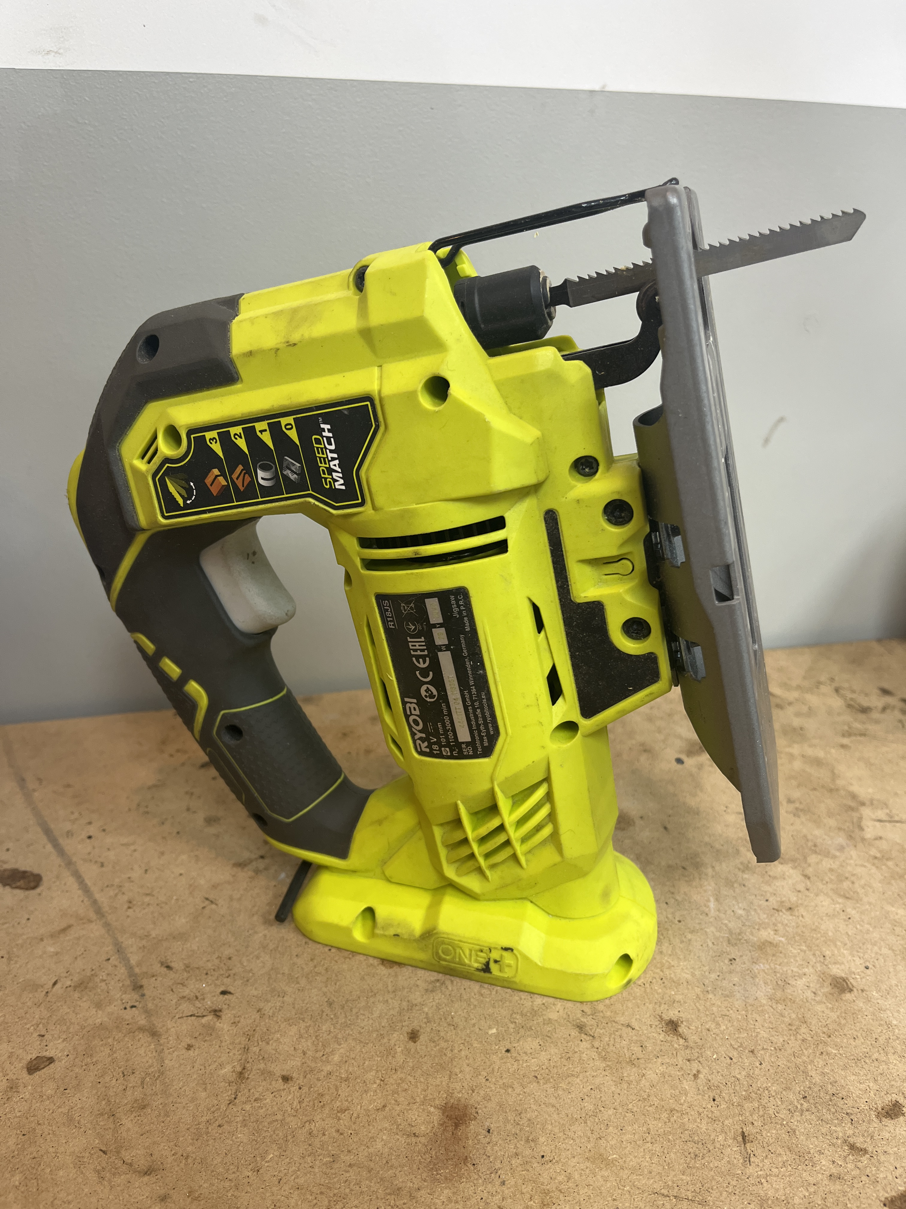 Ryobi stikksag