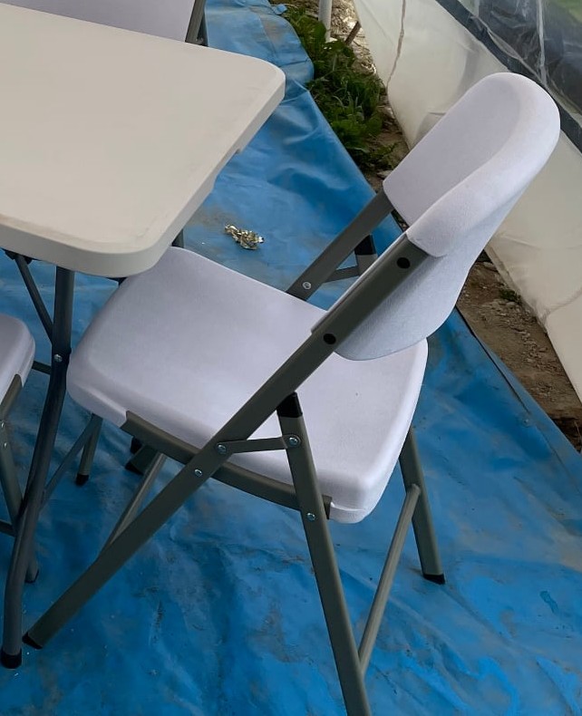 Rejäla klaffstol med skön sits