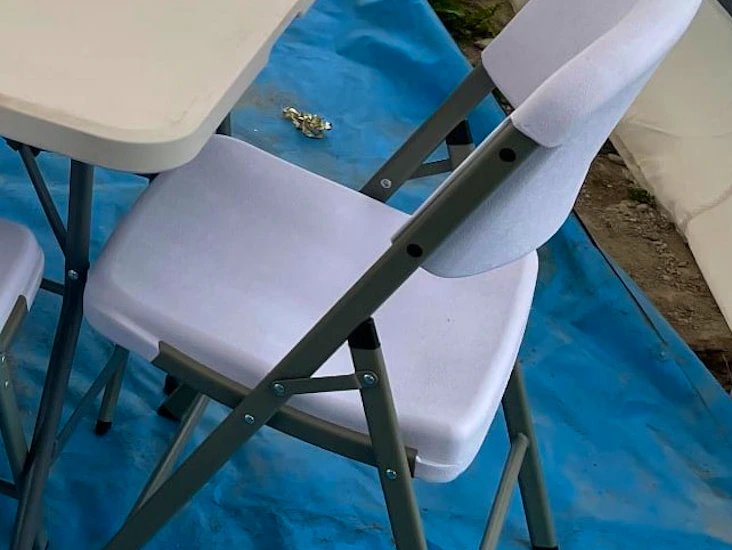 Rejäla klaffstol med skön sits