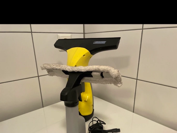 Kärcher batteridriven fönstertvätt.