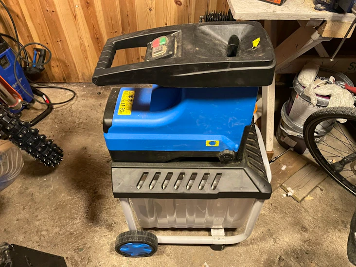 Kraftig elektrisk kompostkvern